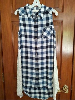 A'Reve Navy and White Plaid Sleeveless Tunic